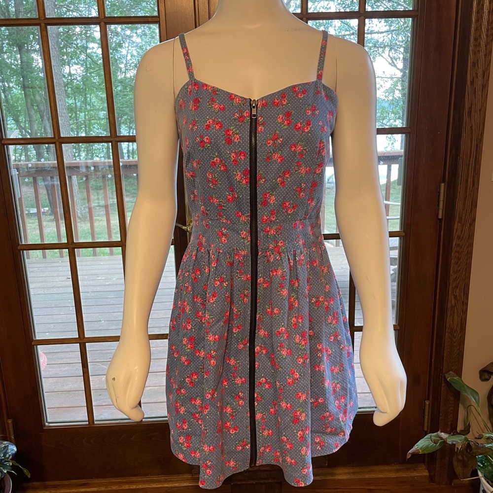 Medium floral print zip up dress